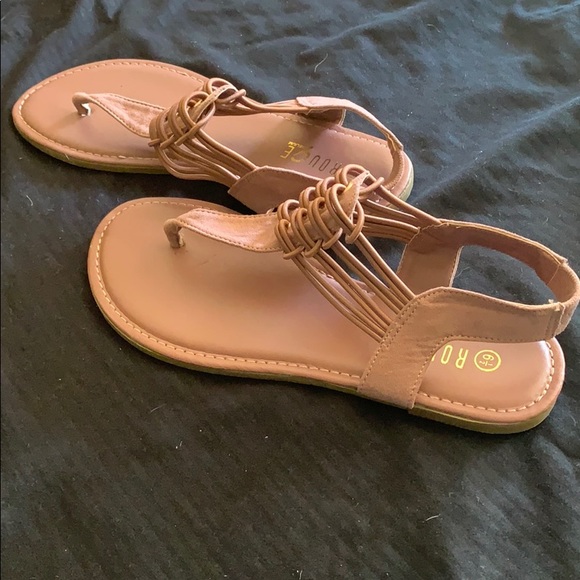 Sandals - Picture 3 of 3